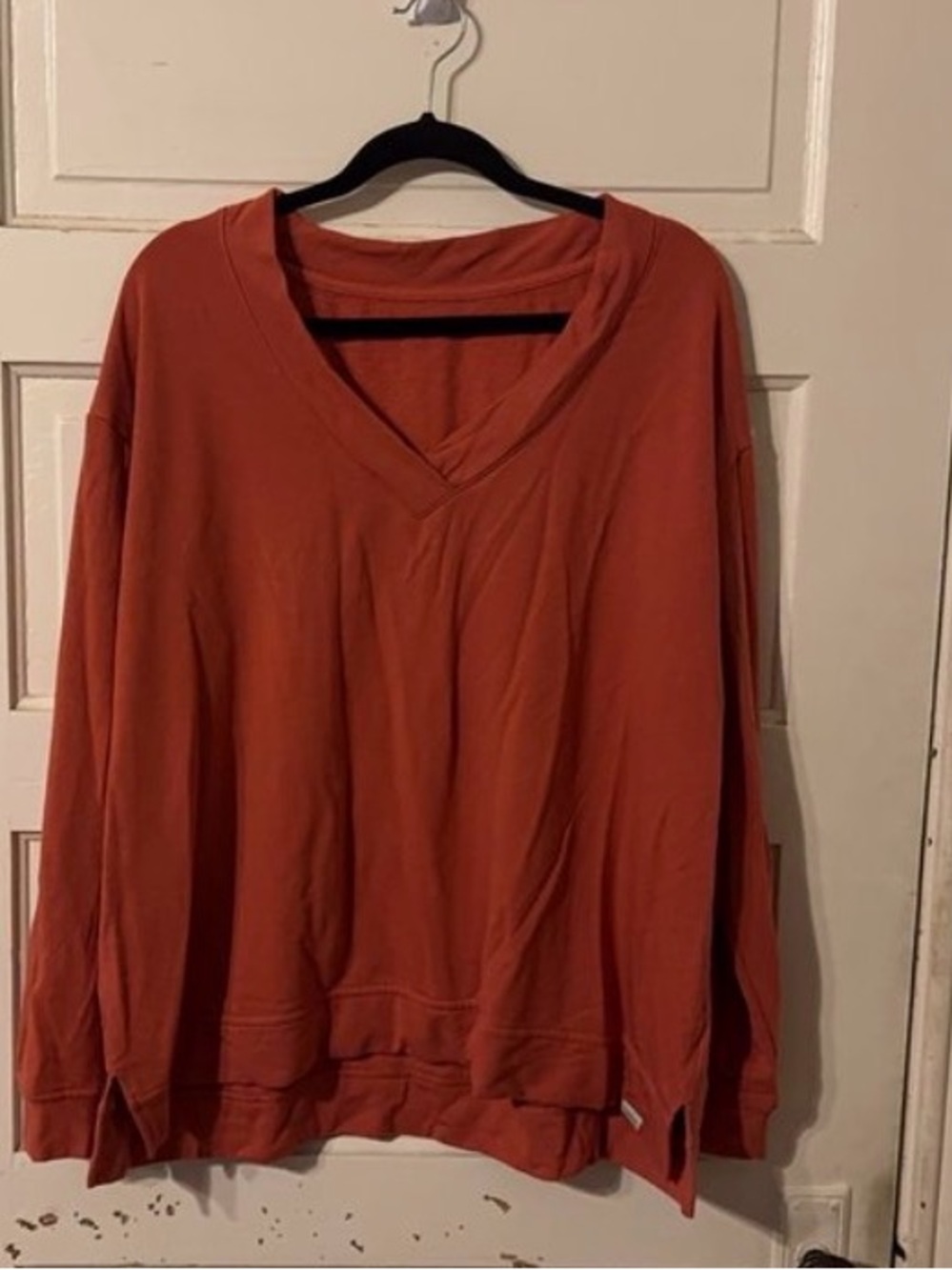 Orvis Women's V-Neck Pullover Sweatshirt - Rust